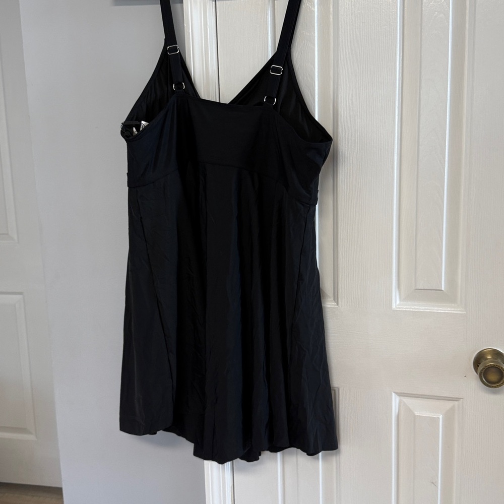 Plus-Size Black V-Neck One-Piece Swimdress - Picture 10 of 11